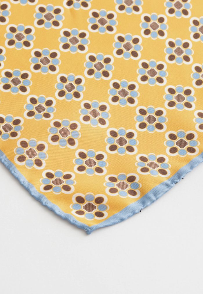 Kίτρινο μεταξωτό μαντηλάκι - Image 3