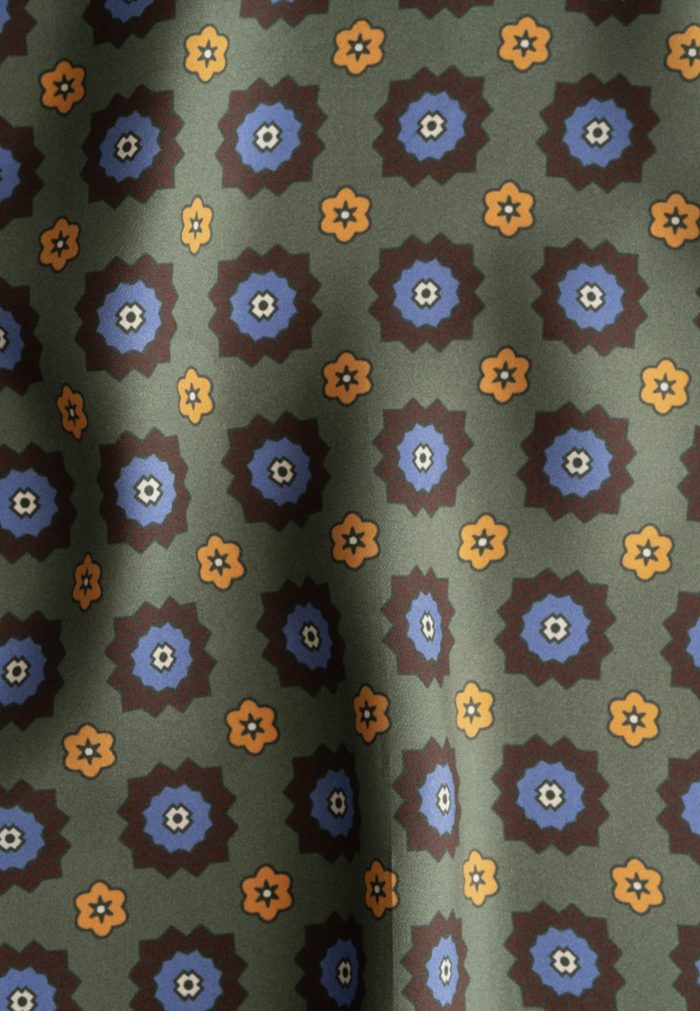 Green silk pocket square - Image 5