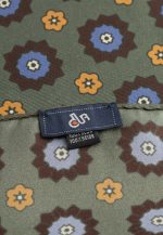 Green silk pocket square - Image 4