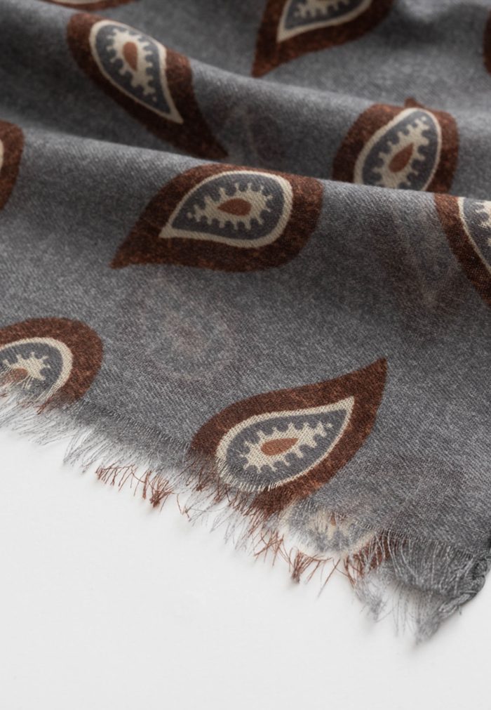 Γκρι κασκόλ λαχούρια 100% μαλλί - Image 5