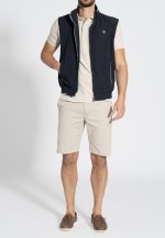 Regular fit sleeveless vest