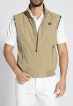 Regular fit sleeveless vest - Image 2