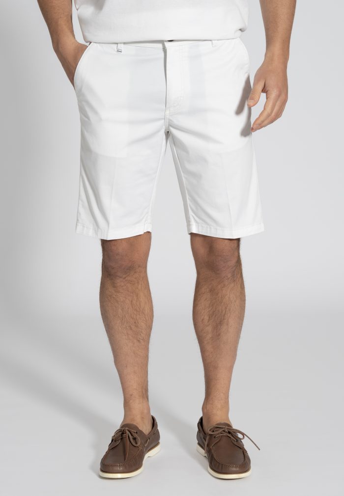 White Gabardine regular fit bermuda - Image 2