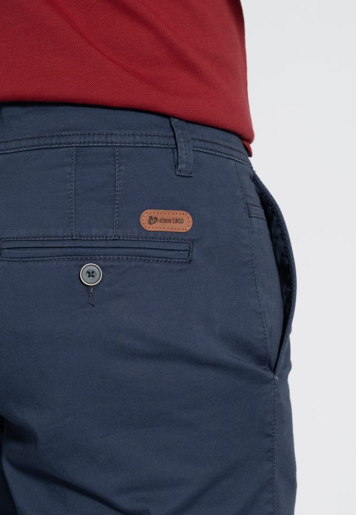 Marine blue Gabardine regular fit bermuda - Image 5