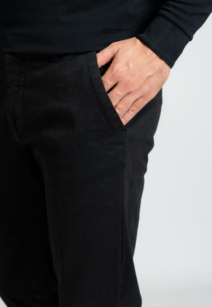 Black παντελόνι chino πλυμένο Twill κανονική γραμμή - Image 4
